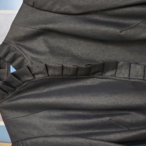 Elegant Black Gold Ruffled Women's Blazer Jacket Elegant Career Formal Size 0 - Picture 5 of 12